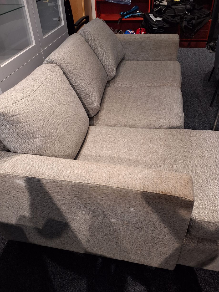 Grå sofa